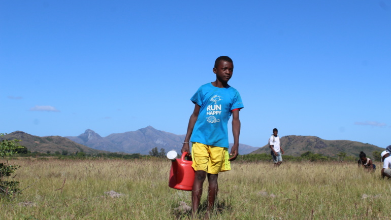 Ile pomieści bidon? Wspomnienia z pracy w szkole na Madagaskarze